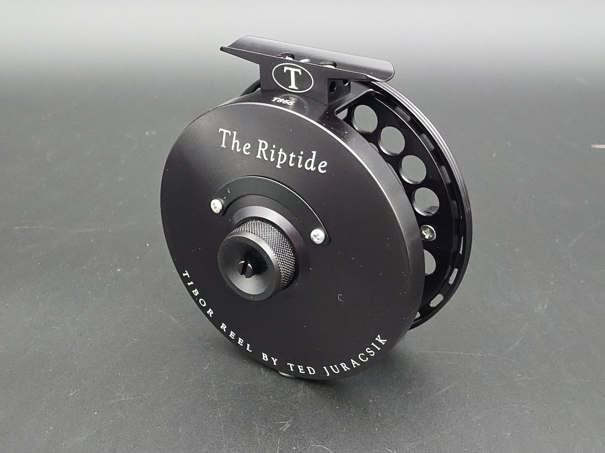 Tibor Riptide Fly Reel - Frost Black