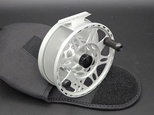 Tibor Pacific Fly Reel - Frost Silver