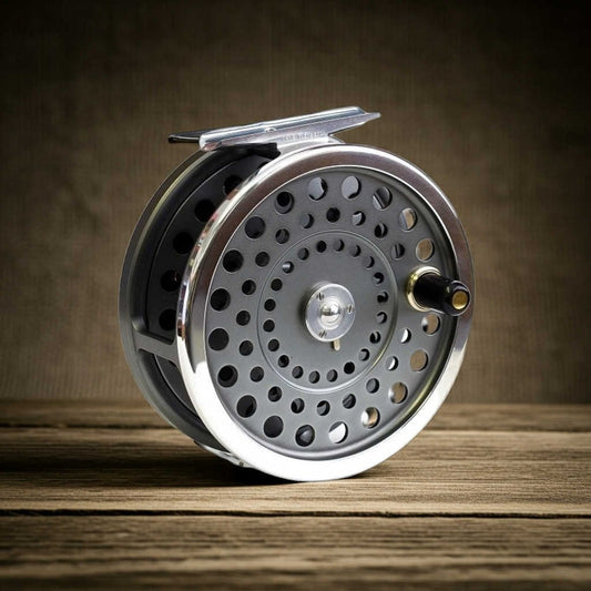 Hardy Marquis LWT Salmon fly reelâ€”classic click-pawl with palming rim; free fly line included