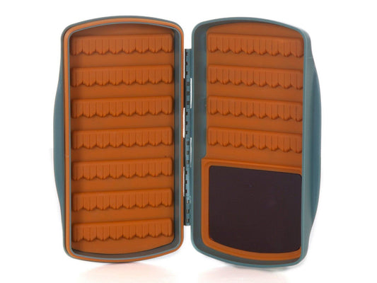 Fishpond Tacky Pescador Fly Box - MagPad - Smoke Grey