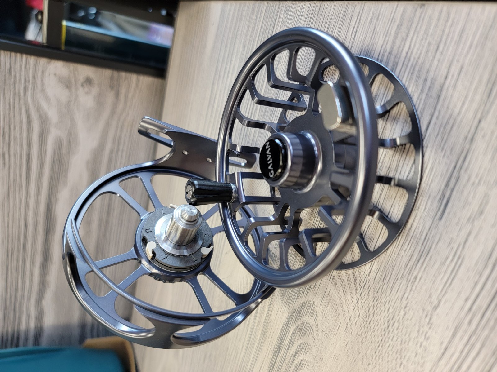 Lamson 3.5 Fly Reel with Extra Spool WF8F & WF7F Line and Orvis & Lamson  Case